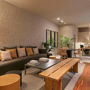 https://uma-house-pau-claris.catalonia-hotels.com