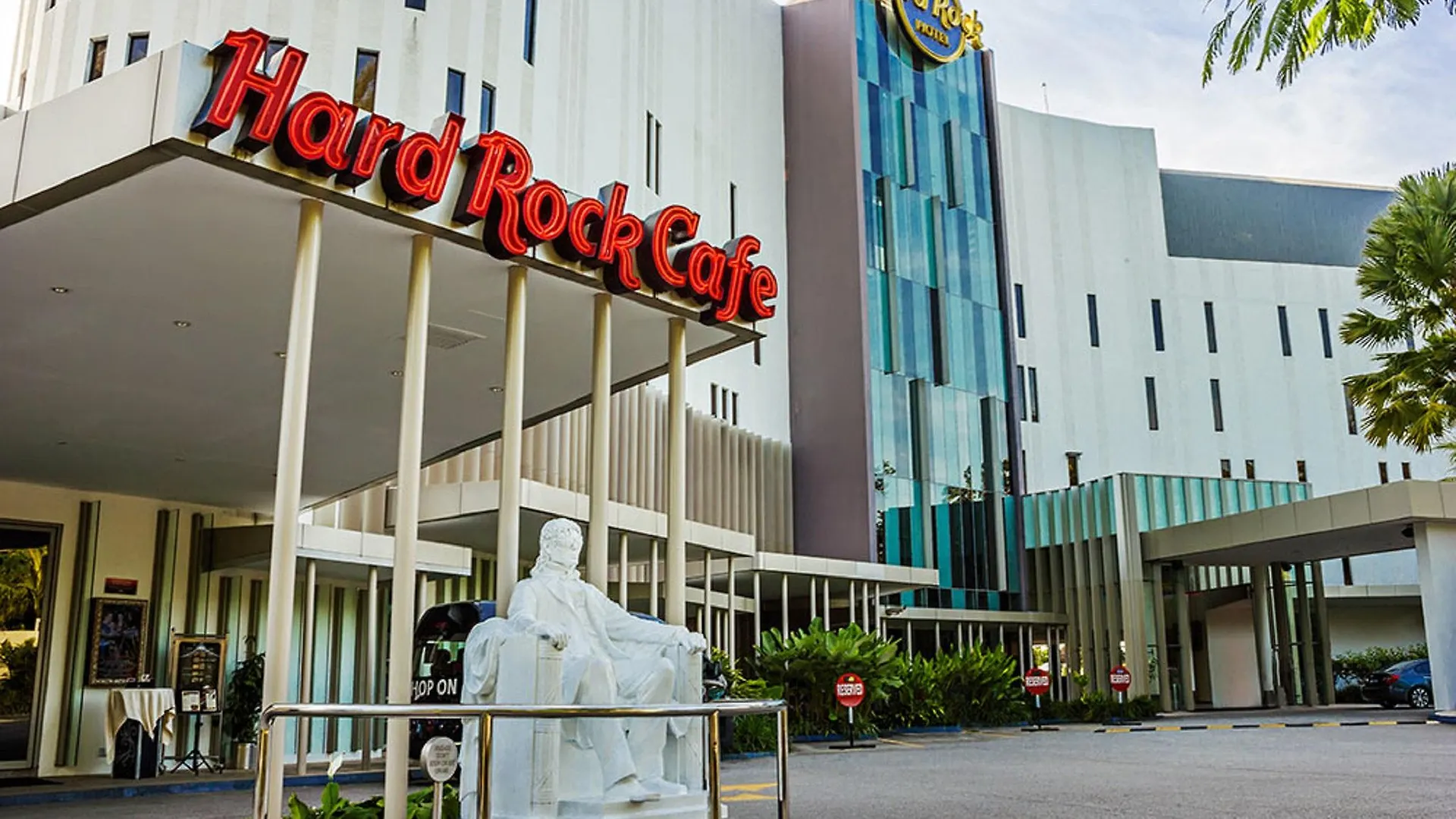Hard Rock Hotel Penang Batu Ferringhi Malaysia