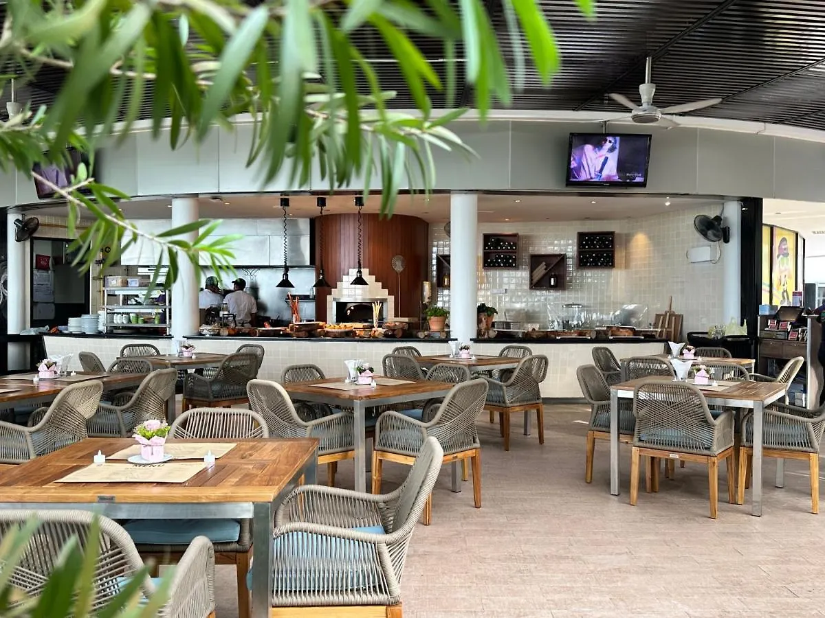 Hard Rock Hotel Penang Batu Ferringhi Feriested